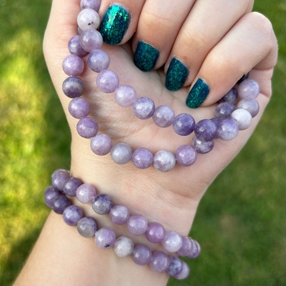 Lepidolite 8mm bracelet - Picture 1 of 3